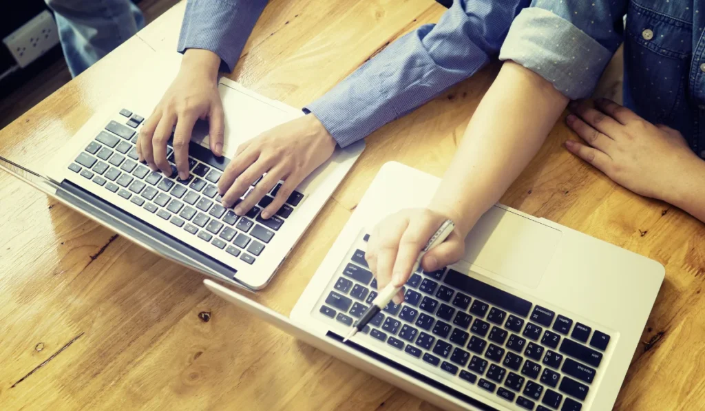 worker using macbook